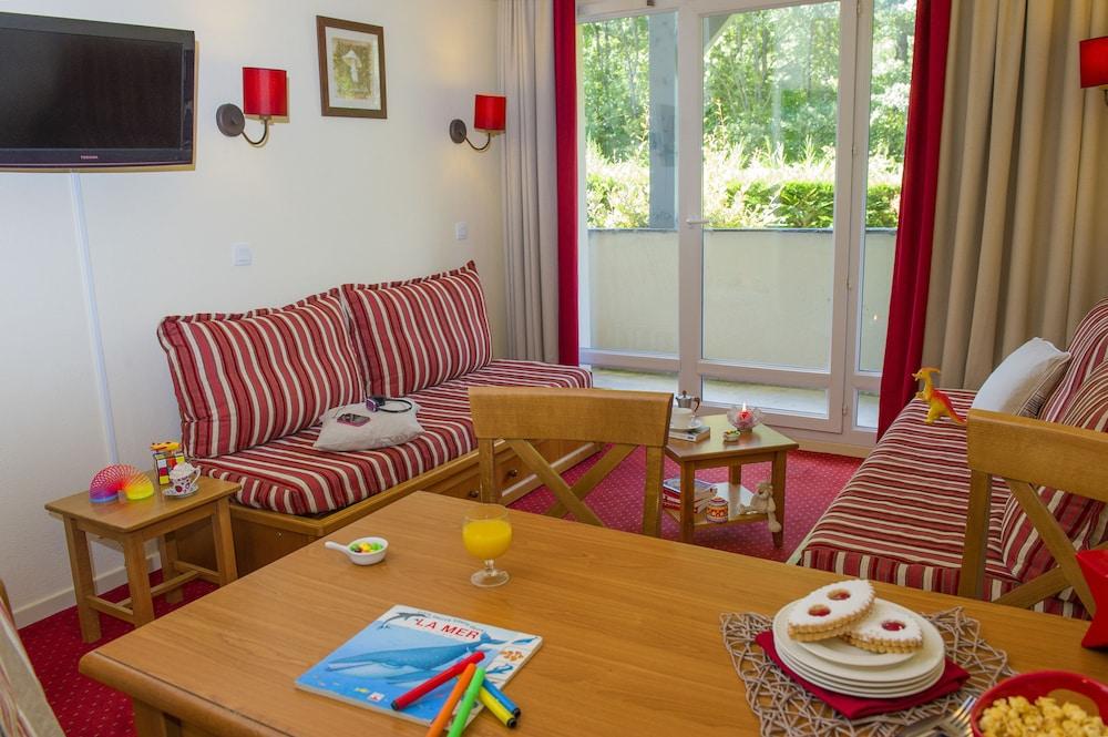 Residence Pierre & Vacances Les Rives De L'Aure Сен-Лари-Сулан Екстериор снимка