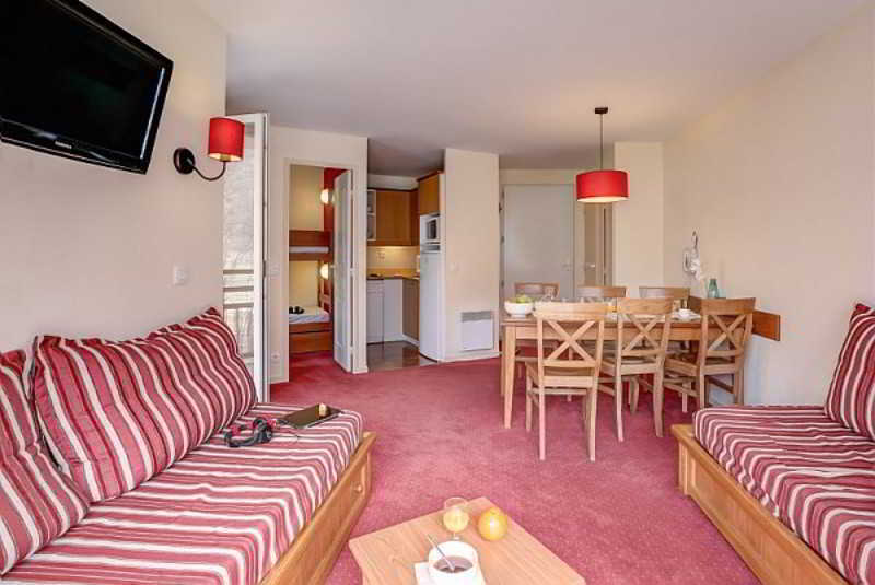 Residence Pierre & Vacances Les Rives De L'Aure Сен-Лари-Сулан Екстериор снимка