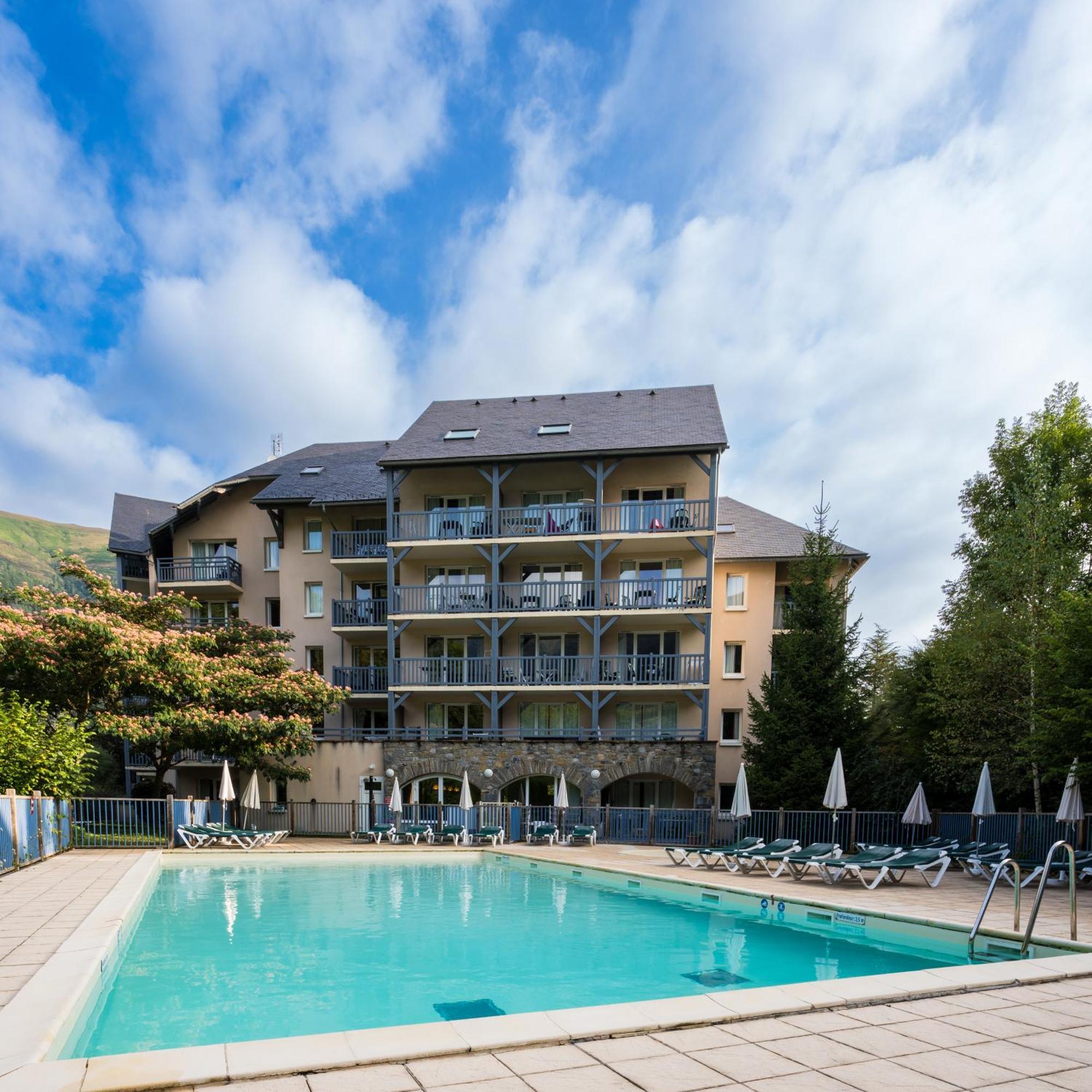 Residence Pierre & Vacances Les Rives De L'Aure Сен-Лари-Сулан Екстериор снимка