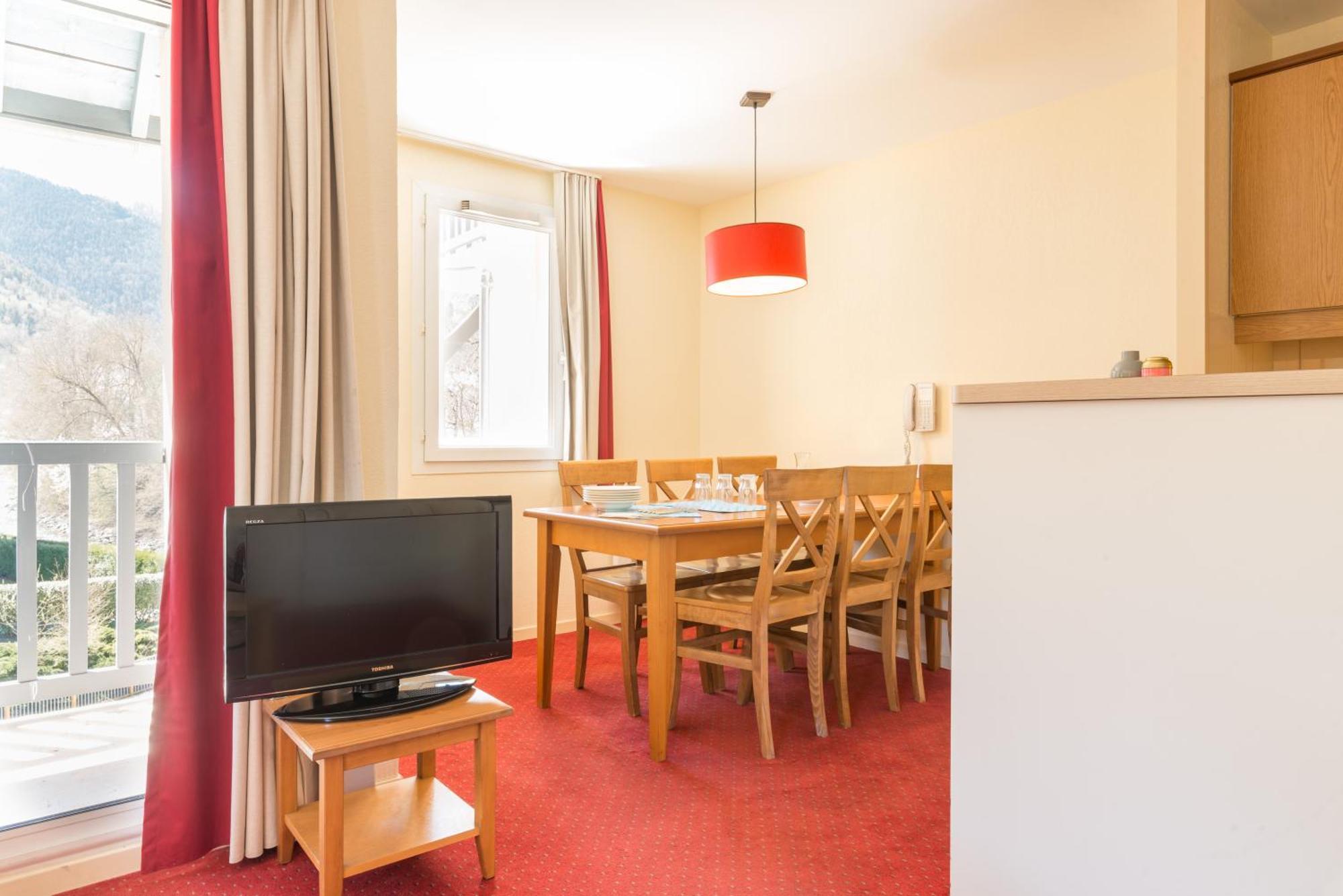 Residence Pierre & Vacances Les Rives De L'Aure Сен-Лари-Сулан Екстериор снимка